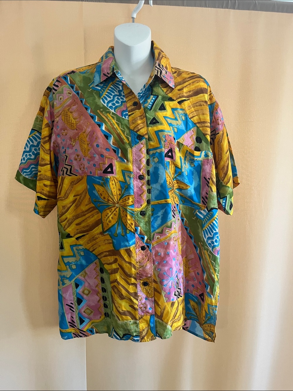 Clio Women's Button-Down Shirt in Yellow Blue Pink
